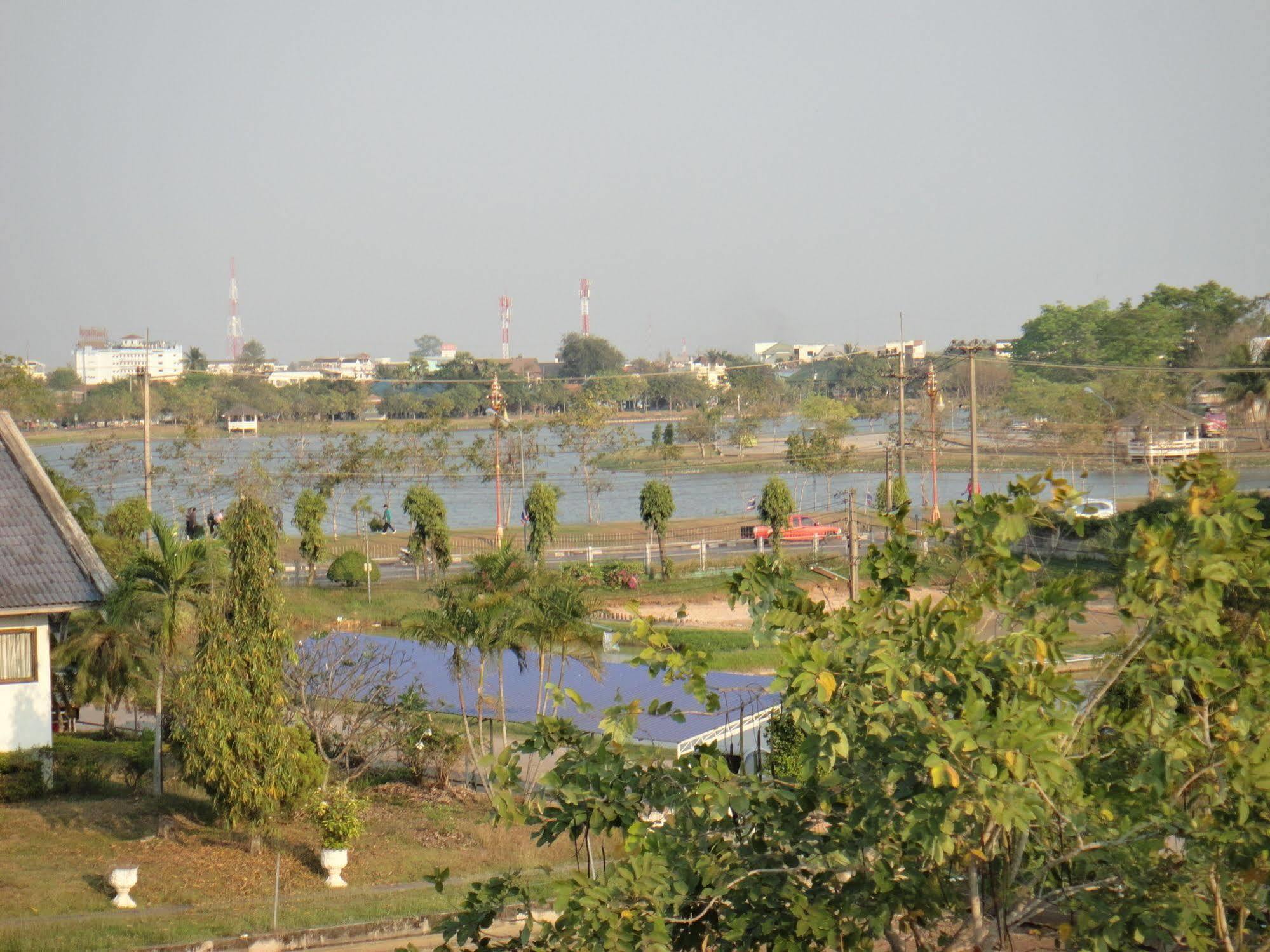Prajak Inn Udon Thani Exterior photo